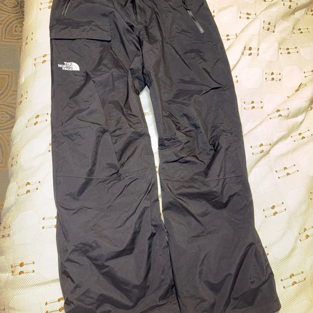 The North Face Seymore ski pant. New with tags. - Picture 4 of 9